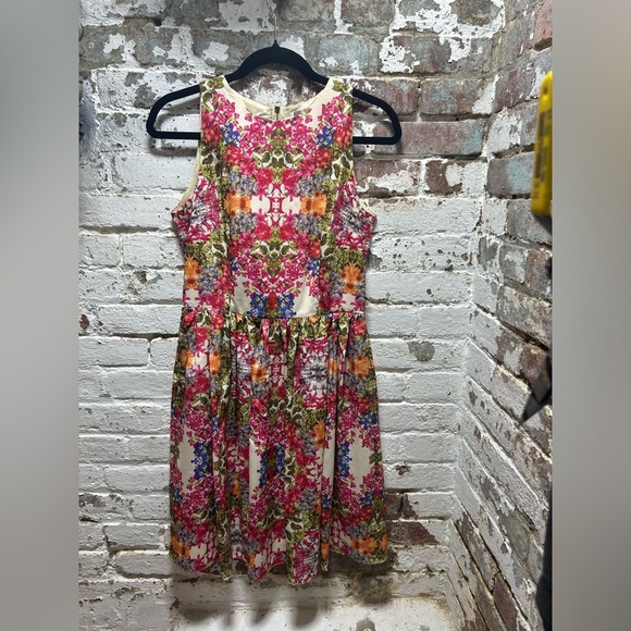 Maggy London Pink Floral Sleeveless Sundress, Size 6. - Picture 7 of 7